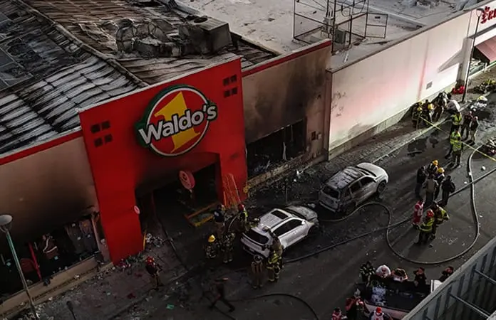 Explosión en Waldo´s de Hermosillo deja 23 muertos