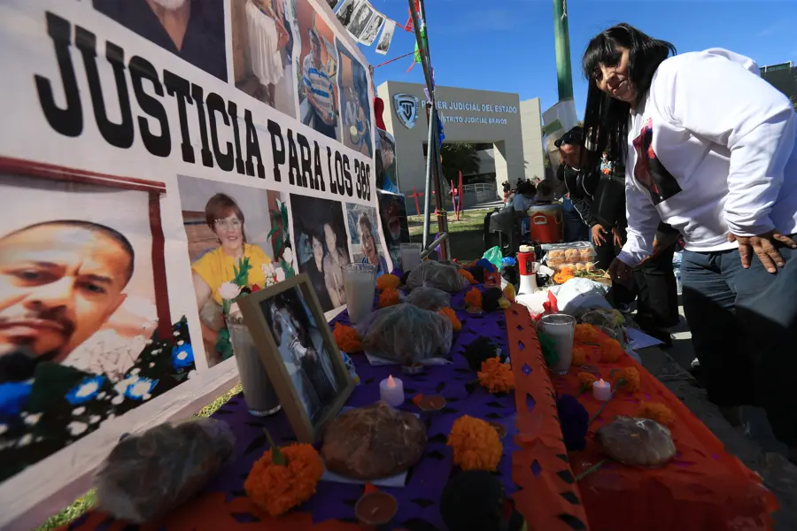 Instalan altar para pedir justicia por las víctimas de crematorio