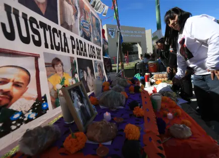 Instalan altar para pedir justicia por las víctimas de crematorio