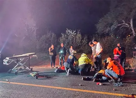 Un muerto y 2 heridos, en accidente de moto