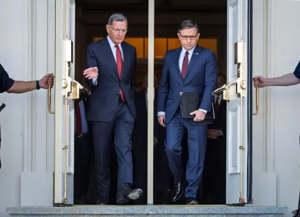 Cierre del gobierno entra en su 6ta semana mientras Trump pide cambiar las reglas del Senado