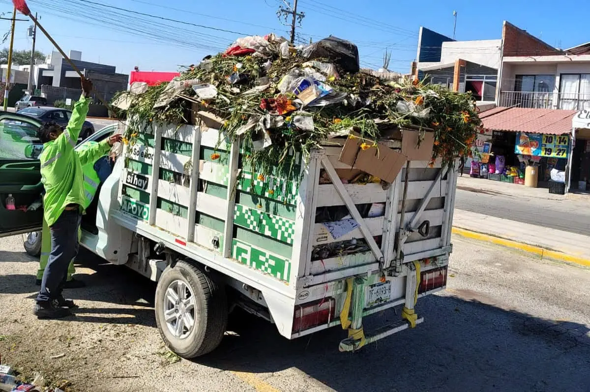 Día de Muertos deja decenas de toneladas de basura en Soledad