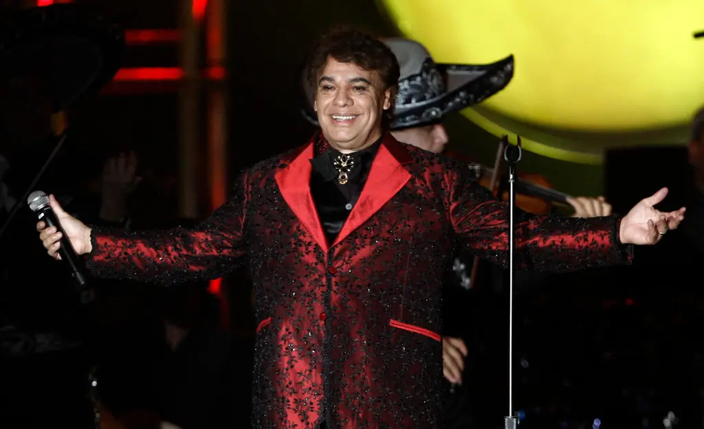 Juan Gabriel: Debo, puedo y quiero - La historia íntima en Netflix
