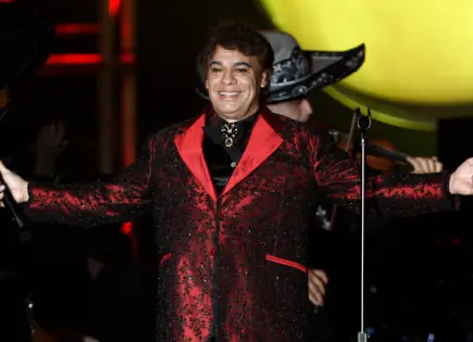 Estreno de documental revela lado íntimo de Juan Gabriel Estreno de documental revela lado íntimo de Juan Gabriel