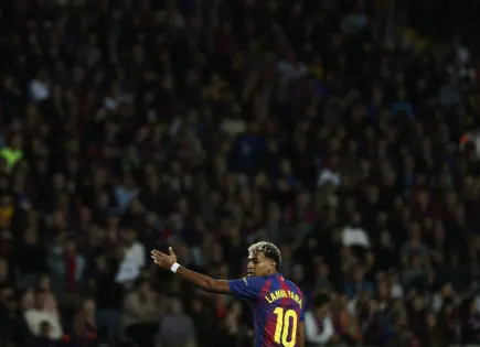 Lamine Yamal, el jugador más joven en el equipo FIFPRO del año