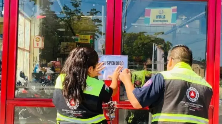 Protección Civil cierra todas las Tienda Waldo´s en Sonora