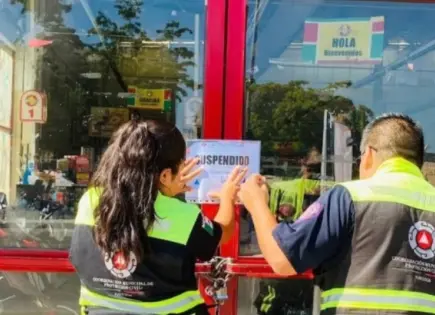 Protección Civil cierra todas las Tienda Waldo´s en Sonora