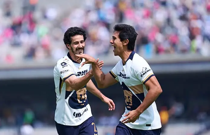 Pumas pasan por encima de Xolos