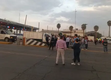 Transportistas marchan al Zócalo por compañero desaparecido en Edomex