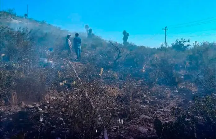 Controlan bomberos incendio en La Bonita