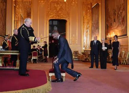 David Beckham es nombrado caballero por el rey Carlos III en emotiva ceremonia en Windsor David Beckham es nombrado caballero por el rey Carlos III en emotiva ceremonia en Windsor