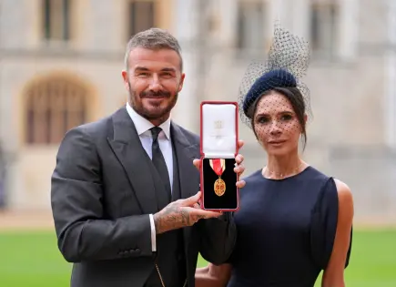 David Beckham se convierte en Sir en ceremonia de caballero