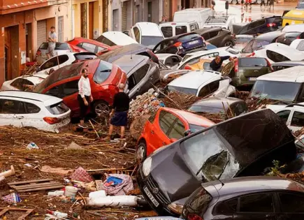 Dimite presidente de Valencia, tras protestas