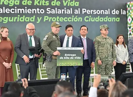 R. Gallardo incrementa 250 mdp a los policías