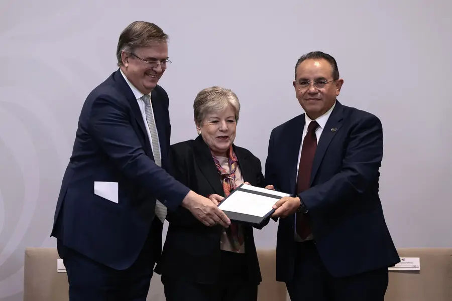 Gobierno de México fija límite de antigüedad para vehículos diésel