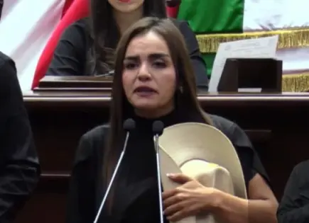 Viuda de Carlos Manzo rinde protesta como alcaldesa de Uruapan Viuda de Carlos Manzo rinde protesta como alcaldesa de Uruapan