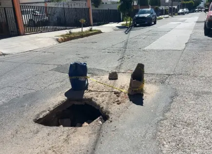 Video | Cumple tres meses peligroso socavón en Mariano Ávila