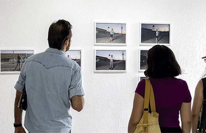 Charla “Todo depende del cristal con que se mira”