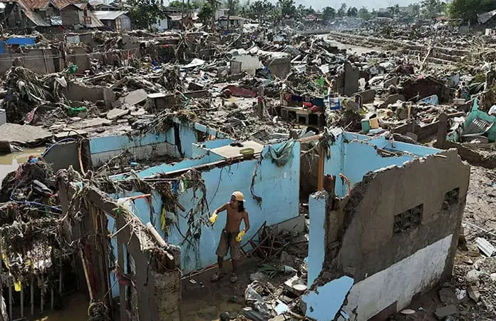 Cifra mortal por tifón crece