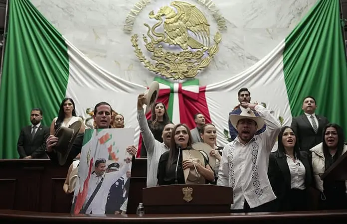 “Con dignidad voy a seguir sus pasos y lucha”