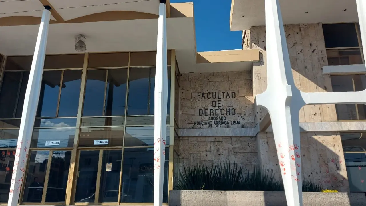 Tercer implicado en violación de alumna de la UASLP también busca amparo