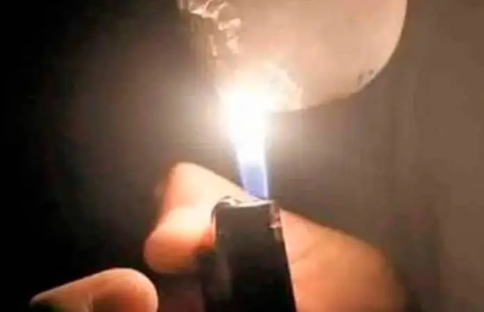 Detienen a “cazadores de adictos”