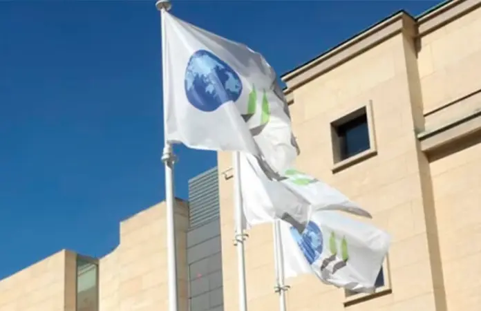 México recibe premio de la OCDE por su certidumbre fiscal