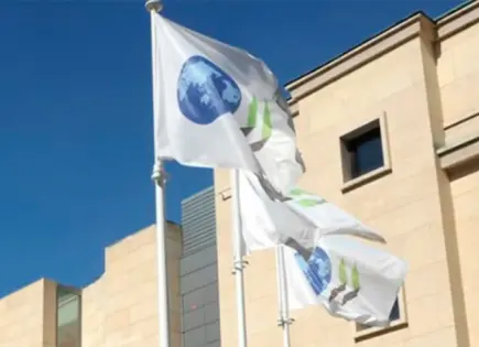 México recibe premio de la OCDE por su certidumbre fiscal