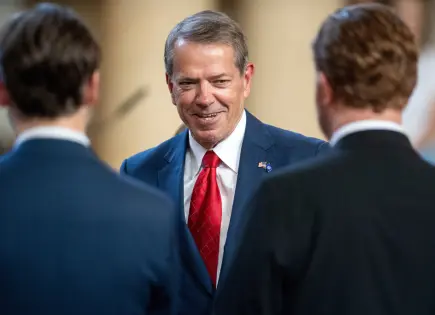 Nebraska convierte prisión estatal en centro de detención de inmigrantes