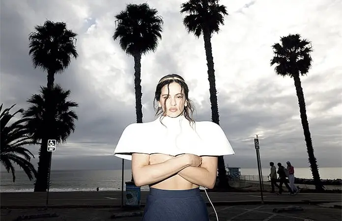 ROSALÍA LANZA EL VIERNES ‘LUX’, FILTRADO EN REDES SOCIALES