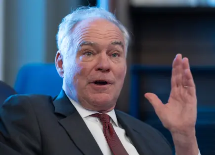 Senado vota para limitar posible ataque de EEUU contra Venezuela