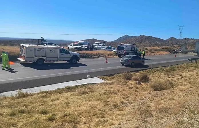 Vuelca un tráiler en Chihuahua; 6 migrantes mueren
