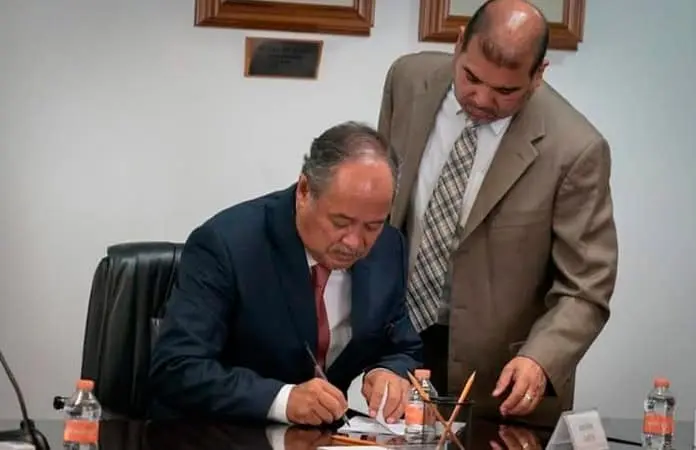 Líder del Monte de Piedad acumula bienes en SLP