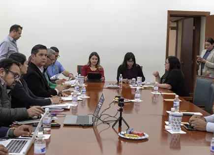 Comisión de Hacienda del Congreso discute ajustes presupuestales