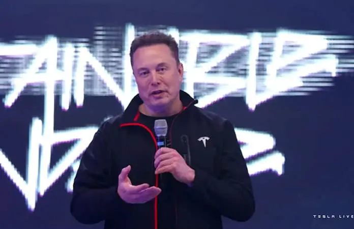 Elon Musk sería primer billonario  de la historia
