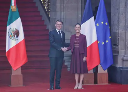 Sheinbaum y Macron acuerdan exhibición del Códice Azcatitlán Sheinbaum y Macron acuerdan exhibición del Códice Azcatitlán