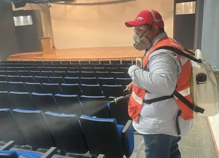 Tras brote de chinches, fumigan Facultad de Ciencias de la Comunicación