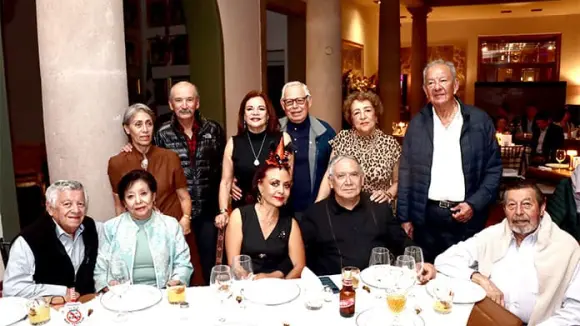 CÁLIDO ENCUENTRO ENTRE SOCIOS DE LA LONJA