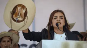 Grecia Quiroz consigue registro de marca Carlos Manzo