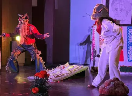 HOY, A ESCENA “QUENA UNCA XANTOLO”