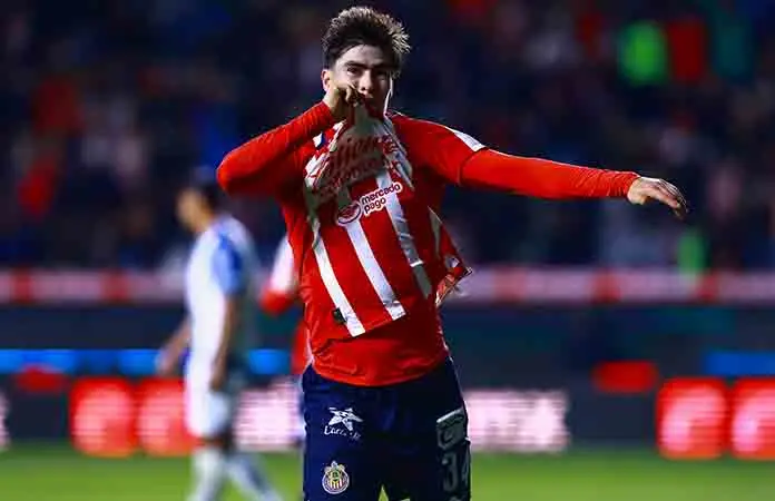 Chivas avanza a la Liguilla con Hormiga González como figura destacada