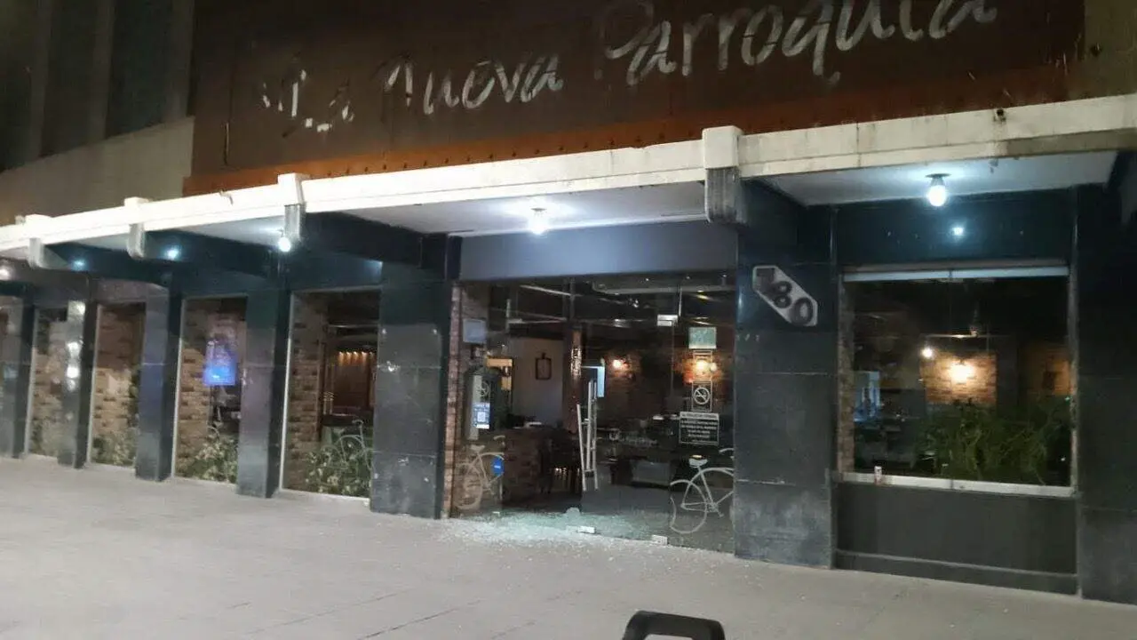 Cristalazo en avenida Carranza exhibe fallas del  "alumbrado táctico"