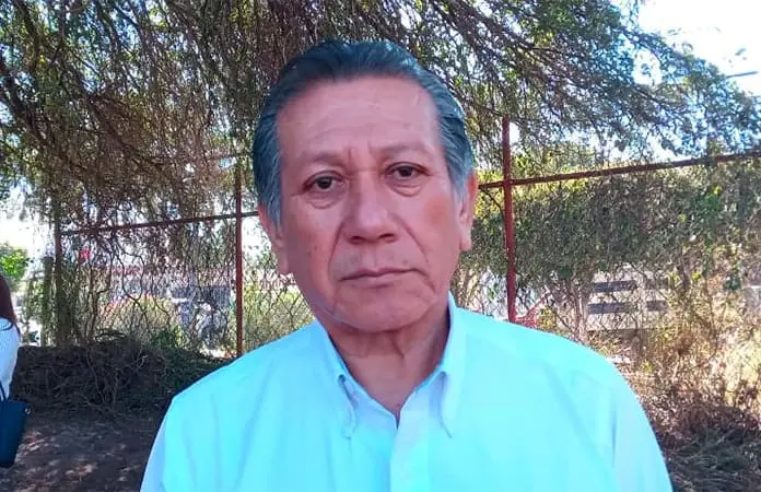 Maestros huyen ante amenazas