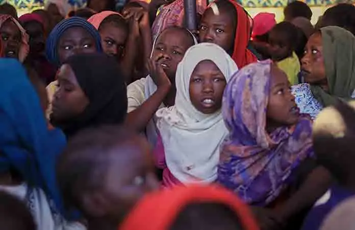 Sudaneses huyen hacia campamentos