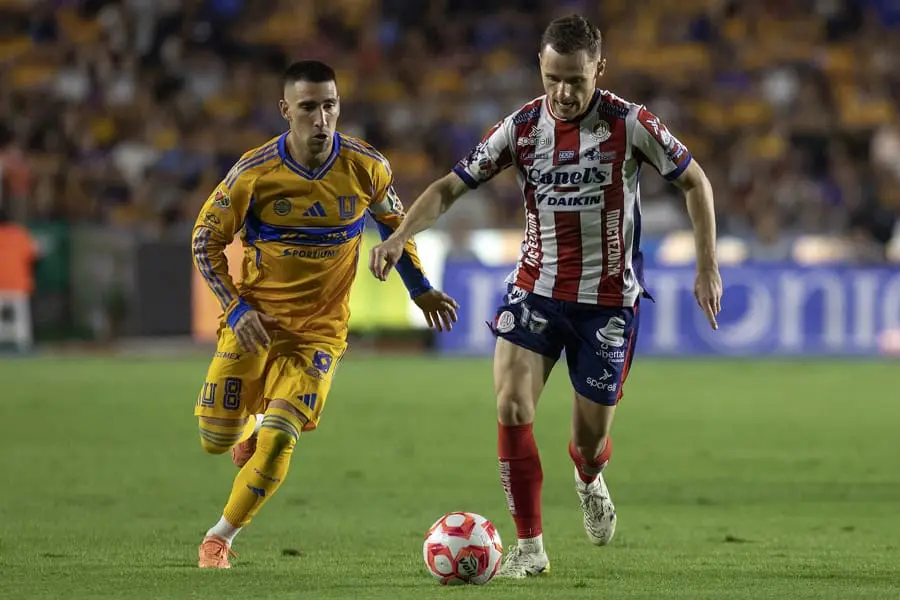 Tigres se impone a San Luis con gran actuación de Ángel Correa y Diego Laínez