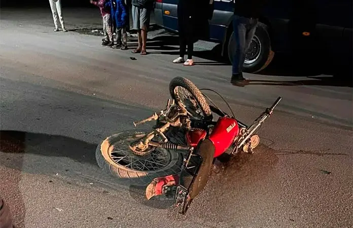 Chocan motociclistas, choferes lesionados