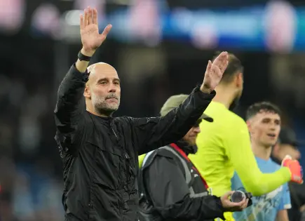 Guardiola celebra su victoria 716 ante Liverpool en la Premier League