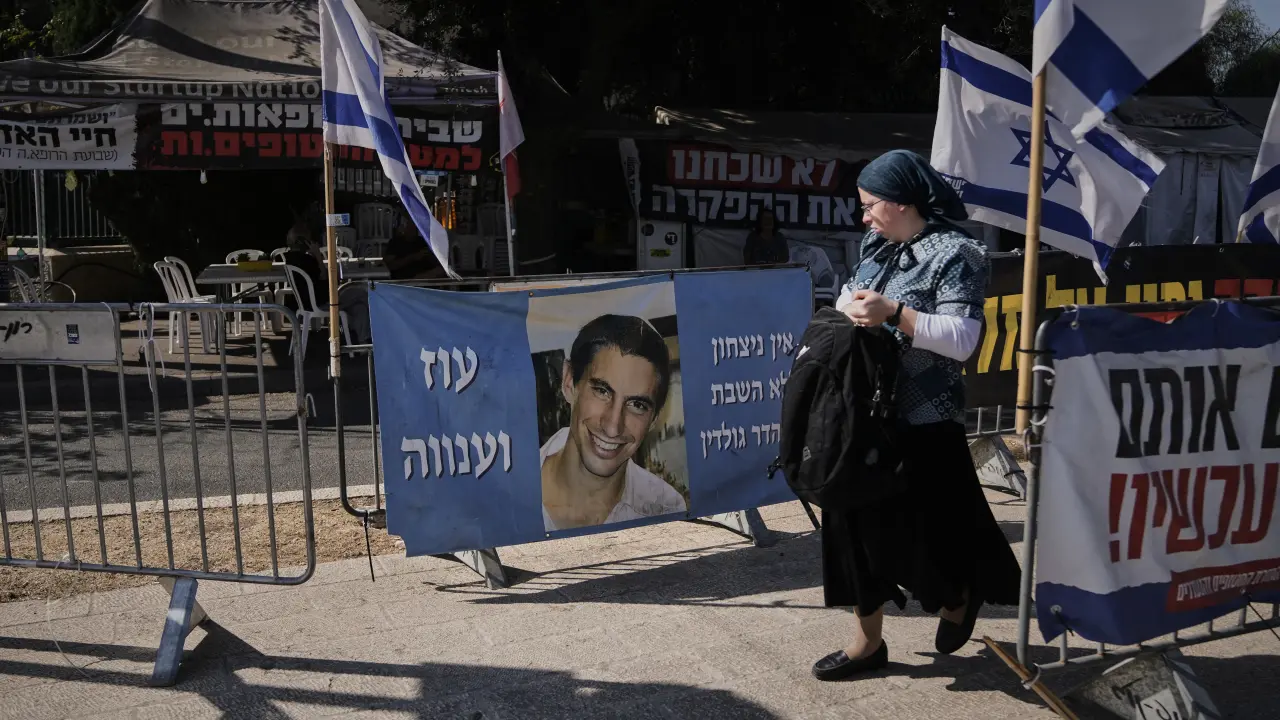 Israel recibe restos de Hadar Goldin tras 11 años