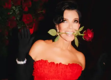 Kris Jenner deslumbra en su cumpleaños número 70 Kris Jenner deslumbra en su cumpleaños número 70