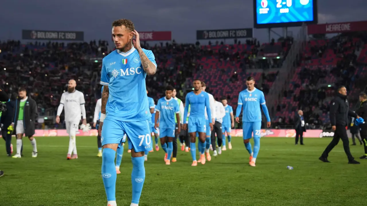 Napoli cae ante Bologna en la Serie A